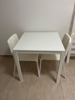 Jídelní stůl, 2 židle - 3