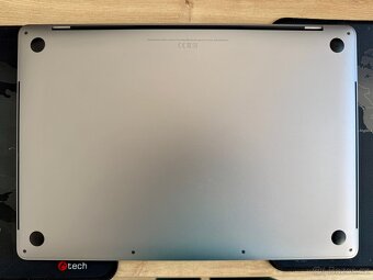 Apple MacBook Pro 15" (2019, i7, 16GB, 256GB) - 3