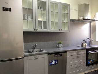 Moderní kuchyně v šedé barvě CARMEN - 3