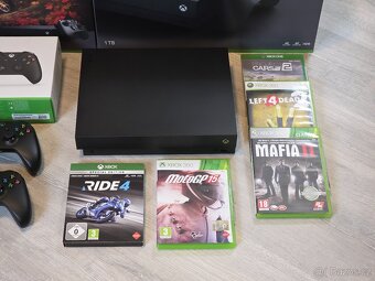 Xbox One X 1TB, 2x ovladač, 7x hra - 3
