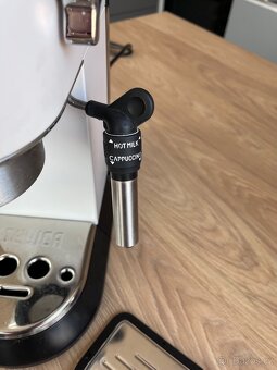 Kávovar Delonghi - 3