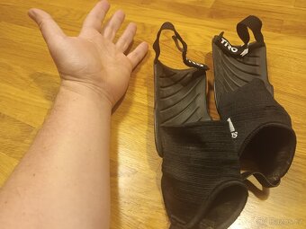 Dětské chrániče holeně Adidas TIRO asi 8-10 let S - 3