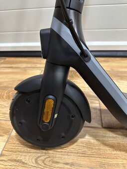 Ninebot KickScooter E2 E by Segway - 3