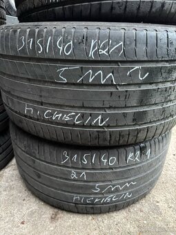 275/45 r21 a 315/40 r21 Michelin. - 3