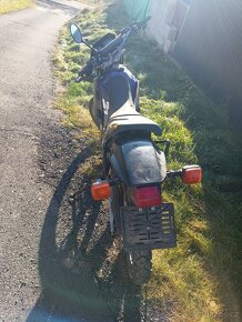 Yamaha DT 125re s original doklady prodám pouze díly - 3