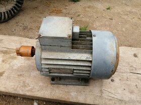 Motor - 3