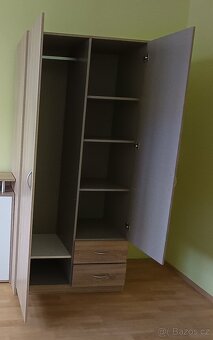 Prodám šatní skříň - 3