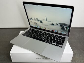 MacBook Air 13'' 2020 / M1 / 8GB / 256GB SSD / Silver - k - 3