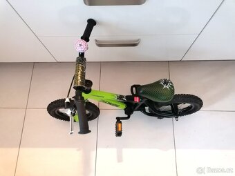 Dětské kolo 12" Specialized Hotrock pro nejmenší - 3