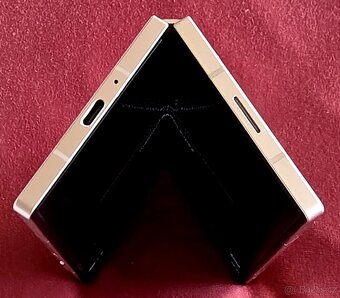 Prodám Samsung Galaxy Z Fold6 512GB Pink, záruka - 3