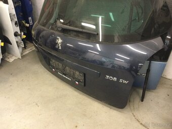 Peugeot 308 SW - kufrove Dvere. Model 2010 - 3