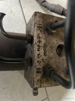 vw passat b5.5 4x4 abs jednotka - 3