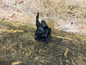 DOPLŇKOVÉ VODNÍ ČERPADLO BMW F11 704077320 - 3