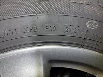 Alu kola s pneu zimni Mercedes 235 65 R17. - 3