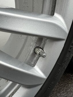 Sada zimních ALU kol BMW Styling 620 |5x112; 245/45/19| - 3