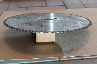 Pilový kotouč na lamino FREZITE 300 mm - 3