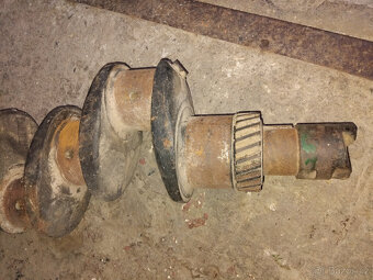 Zetor super kliková hřídel - 3