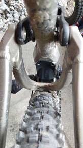 CTM Scroll chránič zadného tlmiča (2018-2025) - 3