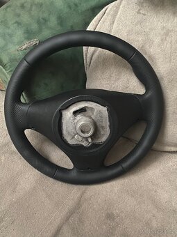 Volant BMW e90 M-paket - 3