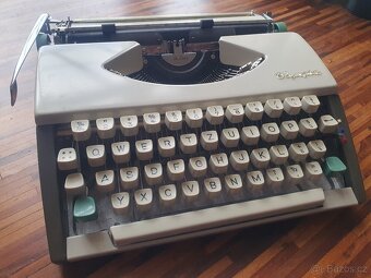 Psací stroj OLYMPIA - 3