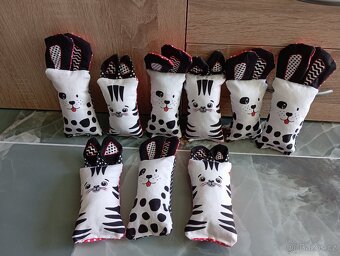 chrastítka zvířátka kontrastní - 3