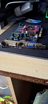 Různé grafické karty - 3