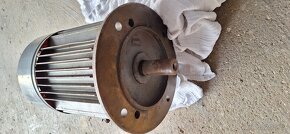 Elektromotor MEZ Mohelnice 1,5 kW - 3