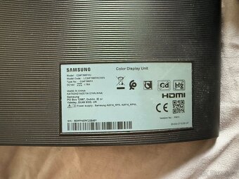 Samsung C24F396FHU – 24" zakřivený monitor, Full HD, bez st - 3