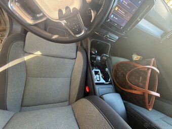 Volvo XC 40 , benzín 2,0 -145 kw 2023 - 3