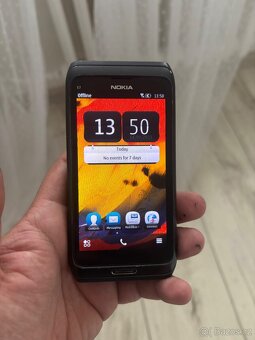 Nokia E7 - 3