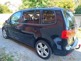 Volkswagen Touran CUP 2.0Tdi - 3