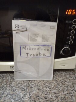 Mikrovlnná trouba - ELECTROLUX - 3