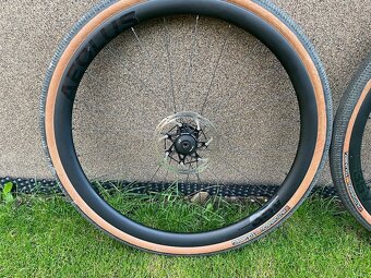 Silniční/Gravel karbon kola Bontrager Aeolus Elite 35V - 3