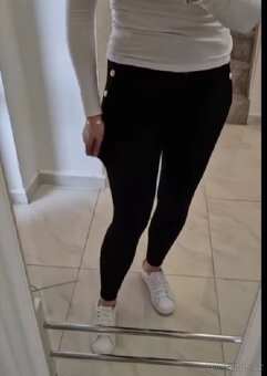 žebrované legíny - 3