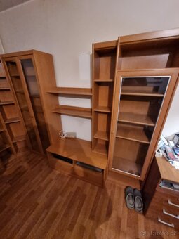 Sestava Skříněk, obývací stěna, vitríny - 3