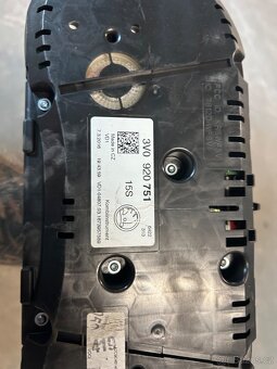 Budíky,Přístrojová deska Škoda Superb 3 - 3