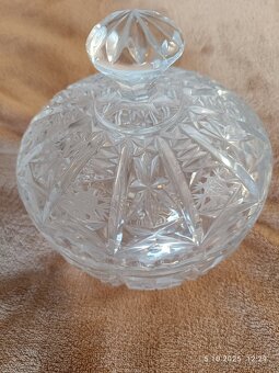 Prodám BROUŠENOU CUKŘENKU / DÓZU S VÍKEM - 3