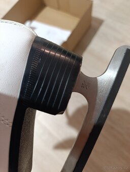 Dívčí/dámské lední brusle 37/38 - 3