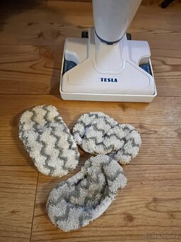 Tesla ruční vysavač - 3