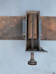 Hoblovací  válec s kovovými deskami - 3