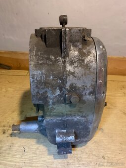 Polomotor Jawa Pionyr 550/555 - 3