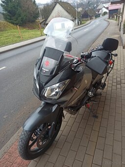 Suzuki DL650 V-Strom - 3