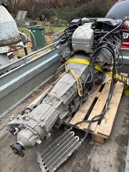 Motor V8 Hemi dodge magnum - 3