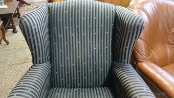 Masivní starožitné křeslo - 3