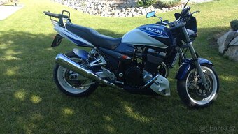 Suzuki GSX 1400 - 3