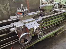 Soustruh hrotový SU 50 / 2000 - 3