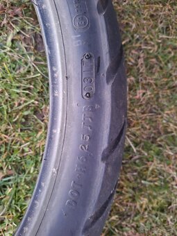 Více pneu na moto - 3