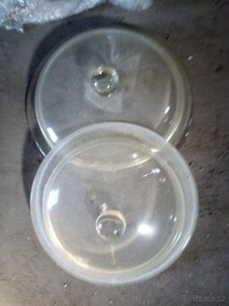 Skleněné poklice - 3
