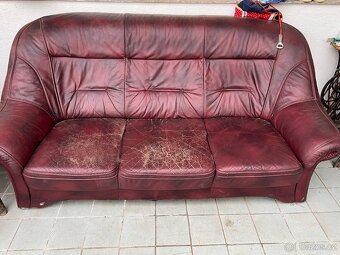 Prodám koženou sedačku + dvě křesla - 3