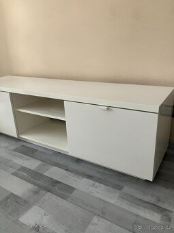 Televizní stolek - 3